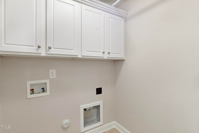 Laundry Room | Image 17