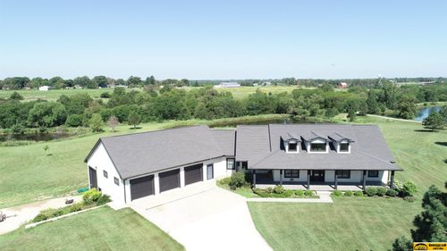1265 Lakeview Ln, Beatrice, NE, 68310-4708 | Card Image