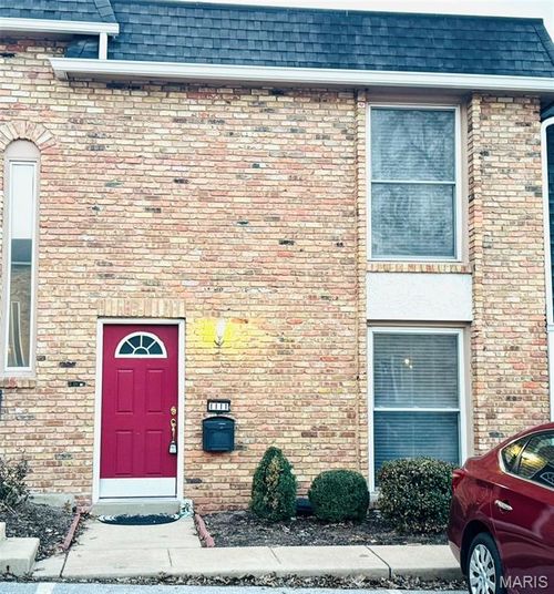 1111-1111 Rue La Chelle Walk, St Louis, MO, 63141 | Card Image