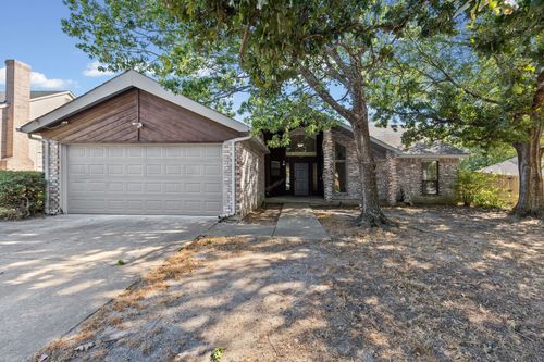 515 Highland Oaks Dr, Greenville, TX, 75402-8036 | Card Image