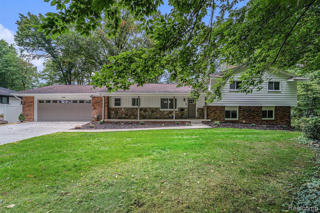Muer Pl, Farmington Hills, MI 48331