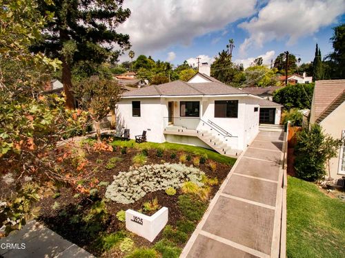 1525 La Loma Rd, Pasadena, CA, 91105-2428 | Card Image