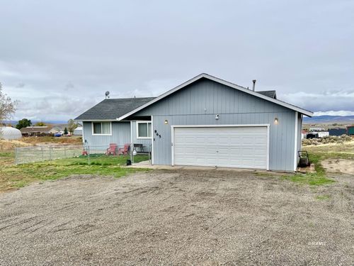 865 Black Oak Dr, Spring Creek, NV, 89815-7131 | Card Image