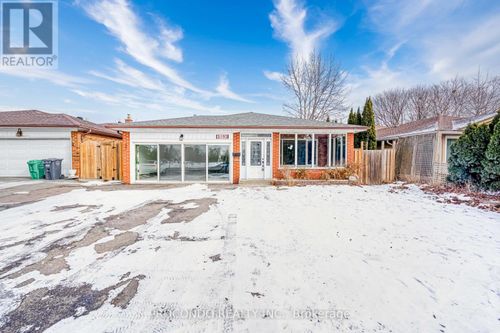 3193 Cawthra Rd, Mississauga, ON, L5A2X4 | Card Image