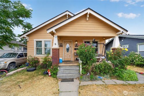 1002 Methow St, Wenatchee, WA, 98801-3572 | Card Image