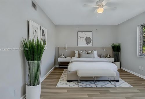 94 Pleasant Hill Ln, Tamarac, FL, 33319-2414 | Card Image