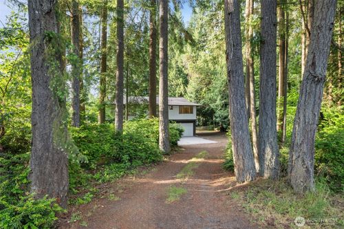 8785 Se Sedgwick Rd, Port Orchard, WA, 98366-9706 | Card Image