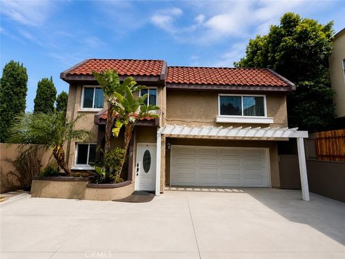 f-2558 Orange Ave, Costa Mesa, CA, 92627 | Card Image