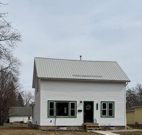1019 Irving St, Alexandria, MN, 56308-2559 | Card Image