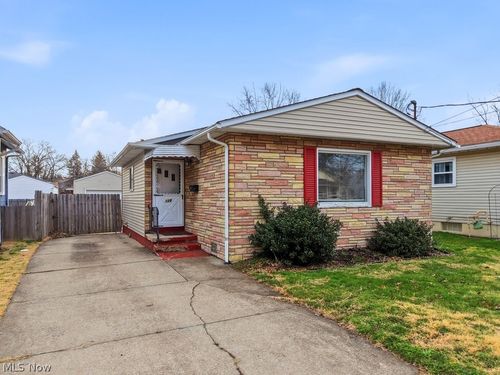 329 Dennison Ave, Akron, OH, 44312-2729 | Card Image