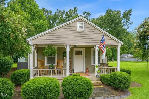 102 Pope St, Erwin, NC, 28339-2414 | Card Image