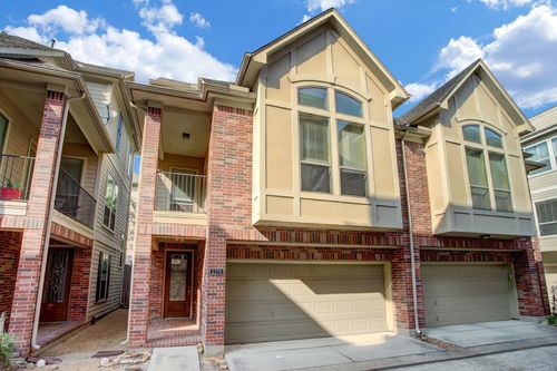 2370 Bastrop St, Houston, TX, 77004-1402 | Card Image