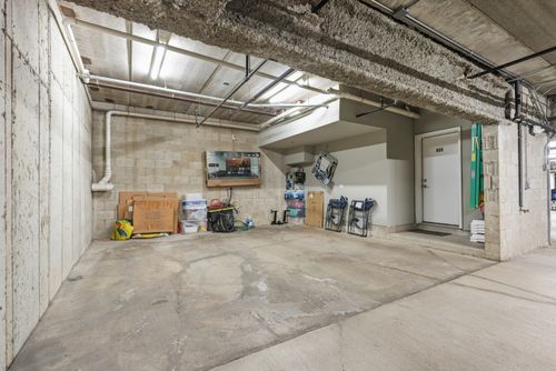 855 Laurel Ave, Highland Park, IL, 60035-3526 | Card Image