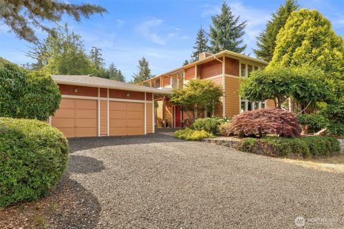 19061 Harris Ave Ne, Suquamish, WA, 98392-9786 | Card Image