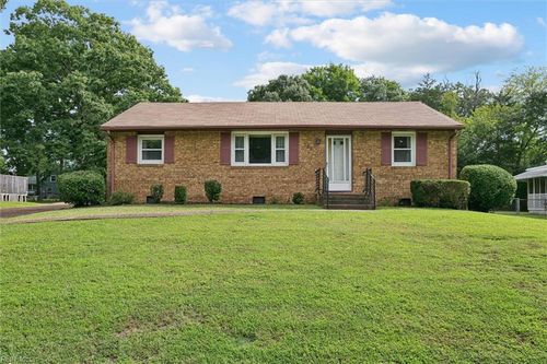 150 Banneker Dr, Williamsburg, VA, 23185-5635 | Card Image