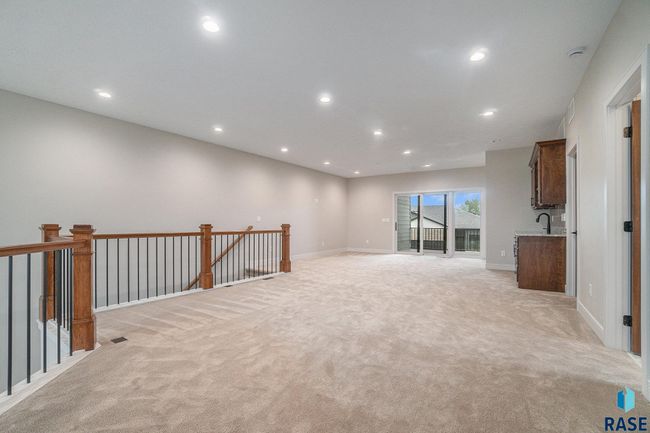 8607 W Shoreline Pl, Townhouse with 3 bedrooms, 3 bathrooms and null parking in Sioux Falls SD | Image 14