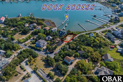 333 Silver Lake Dr, Ocracoke, NC, 27960-1400 | Card Image