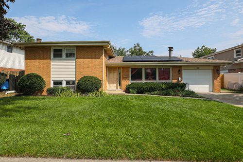 158 W Bradley St, Des Plaines, IL, 60016-2704 | Card Image