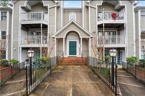 5g-3701 Cotswold Ter, Greensboro, NC, 27410-8904 | Card Image