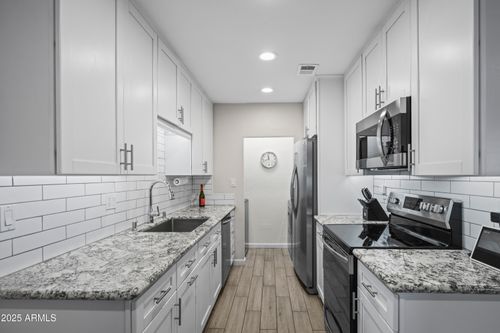 f-8584 E Indian School Rd, Scottsdale, AZ, 85251-4930 | Card Image