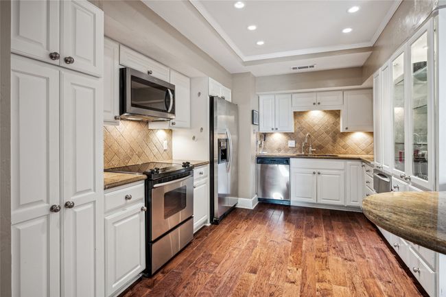 APT-330 - 5200 Keller Springs Rd, Condo with 3 bedrooms, 3 bathrooms and null parking in Dallas TX | Image 5