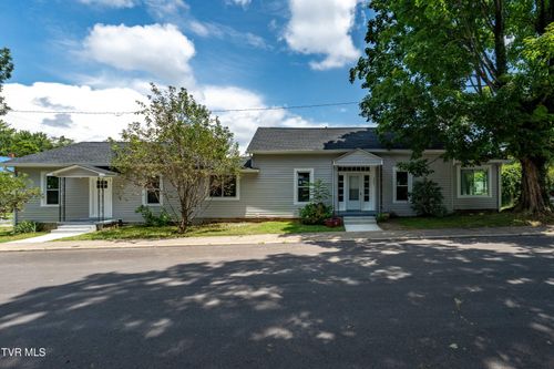 1007 Spring St, Johnson City, TN, 37604-6860 | Card Image
