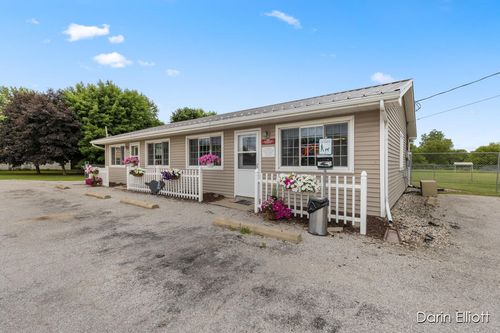 2389 N State Rd, Ionia, MI, 48846-7503 | Card Image