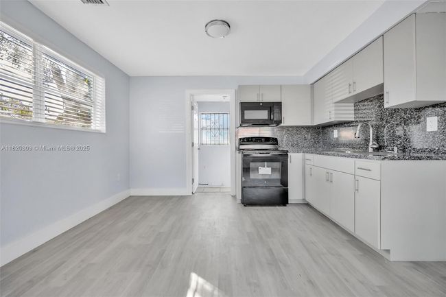 8180 Nw 13 Th Ave, House other with 2 bedrooms, 1 bathrooms and null parking in Miami FL | Image 4