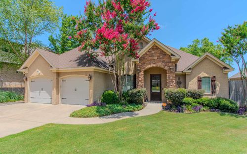 3611 Robinwood Cir, Bryant, AR, 72022-8375 | Card Image