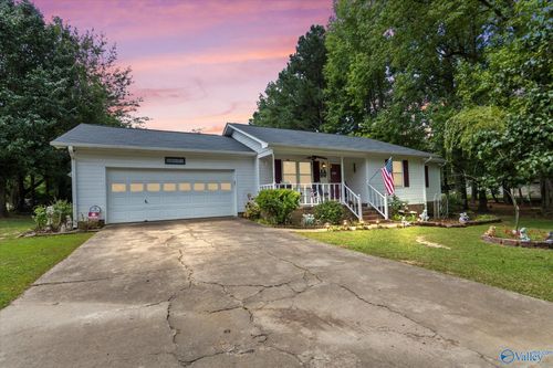 396 Golfview Dr Ne, Arab, AL, 35016-5413 | Card Image