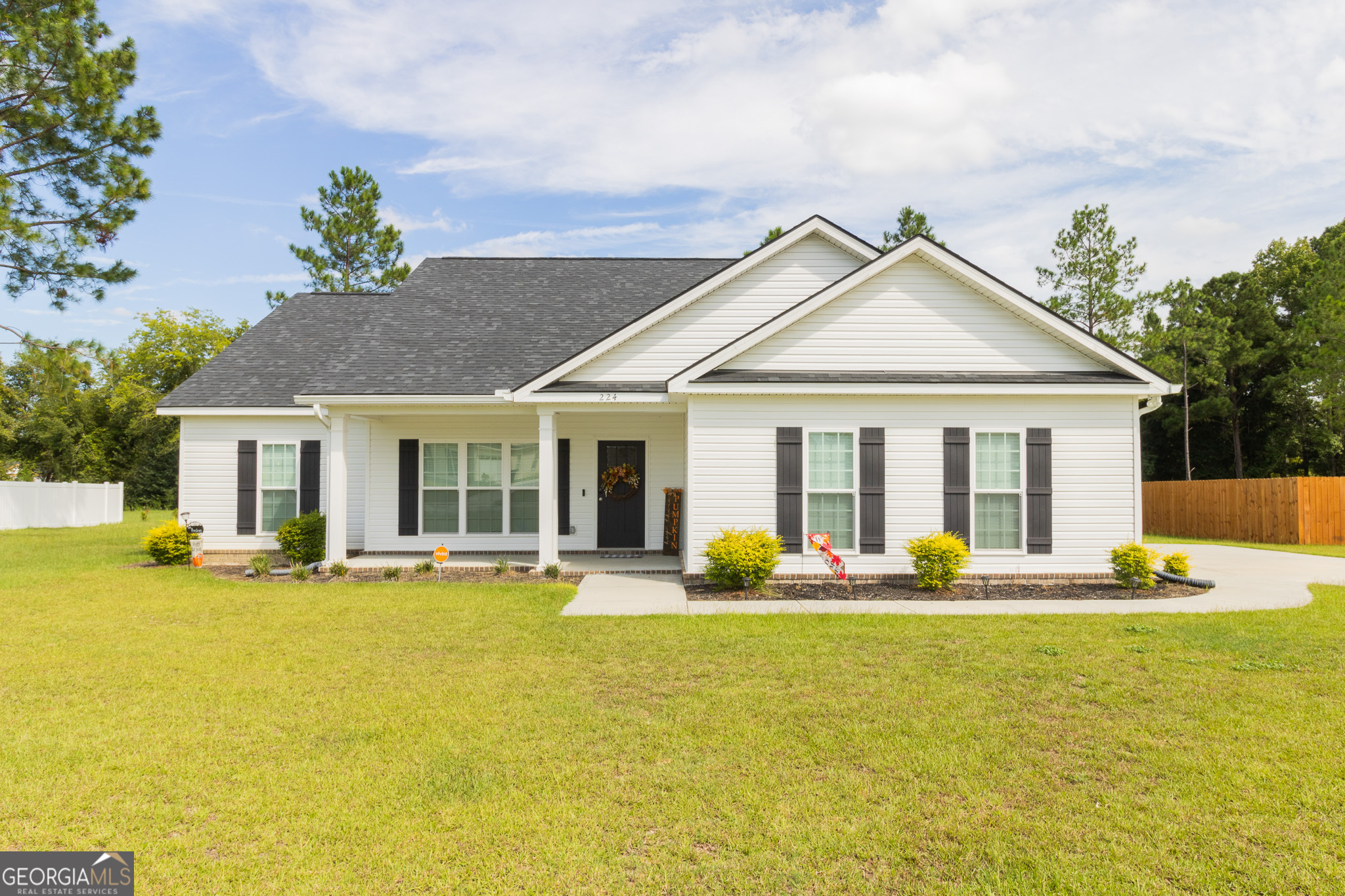 Alcovy Cir, Ellabell, GA 31308