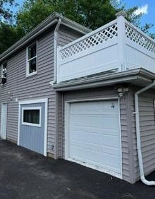 b-2604 Fair Oak Ln, Mchenry, IL, 60051-9357 | Card Image