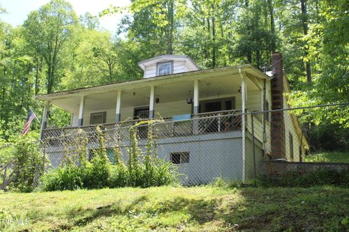2967 Left Poor Valley Rd, Pennington Gap, VA, 24277-7211 | Card Image