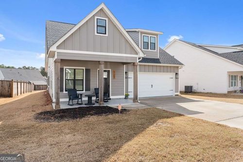 121 Cedar St, Carrollton, GA, 30117-2402 | Card Image