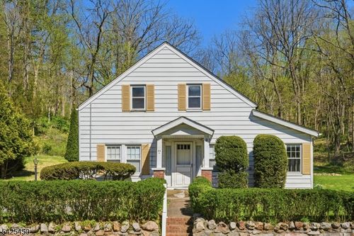 56 Main St, Peapack, NJ, 07977-9801 | Card Image