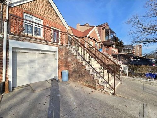 1383 Shore Pkwy, Brooklyn, NY, 11214-6107 | Card Image