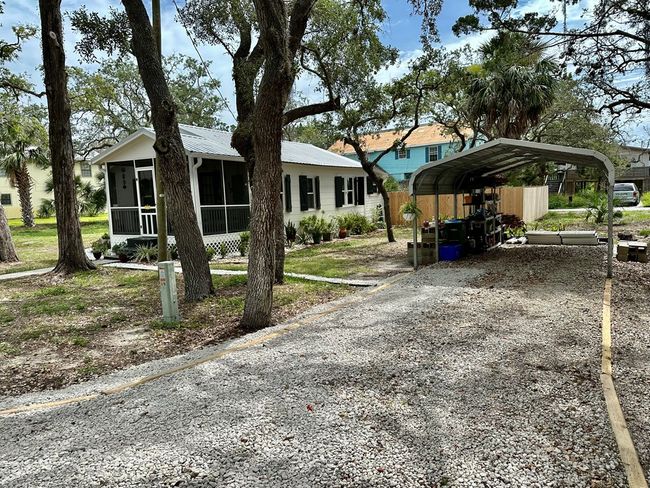 12409 Live Oak St, House other with 2 bedrooms, 1 bathrooms and 1 parking in CEDAR KEY FL | Image 58