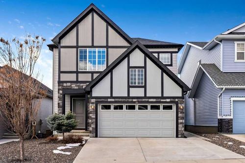 16 Drake Landing St, Okotoks, AB, T1S0P7 | Card Image