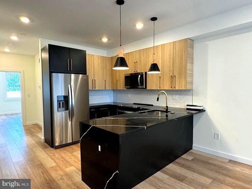 2-2043 N Randolph St, PHILADELPHIA, PA, 19122-1425 | Card Image