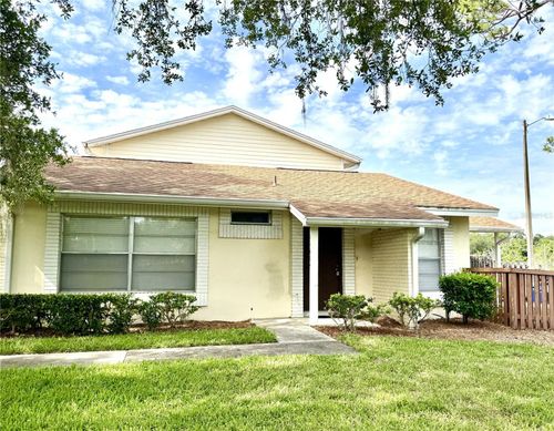 14607 Pine Glen Cir, LUTZ, FL, 33559-3212 | Card Image