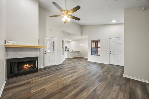 4021 Hearthstone Dr, Mesquite, TX, 75150-4583 | Card Image