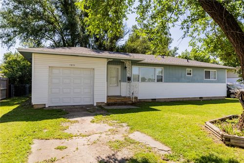 1211 Young Street, Springdale, AR, 72764 | Card Image
