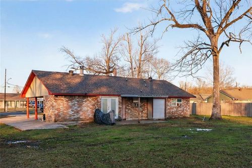 10267 Lake Park Ave, Gonzales, LA, 70737-7950 | Card Image