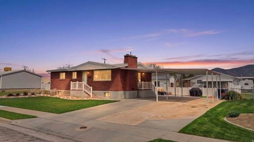 868 N 100 W, Tremonton, UT, 84337-1005 | Card Image