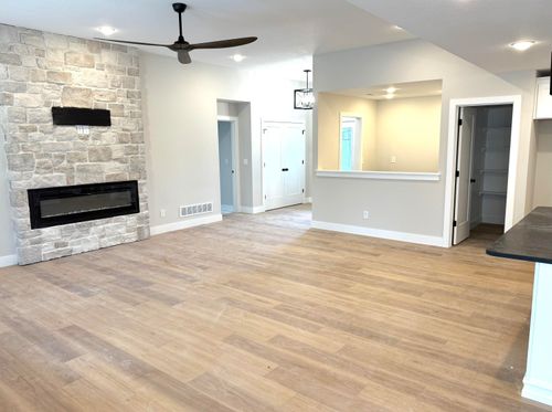 3521 Jagged Leaf Dr, COLUMBIA, MO, 65202-5658 | Card Image