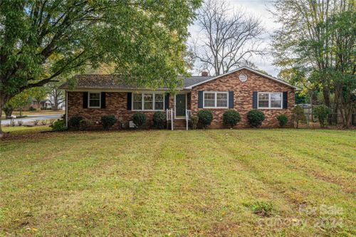 1087 Detter Road, Lincolnton, NC, 28092 | Card Image