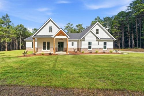 37 Kirk Rd Nw, White, GA, 30184-2203 | Card Image