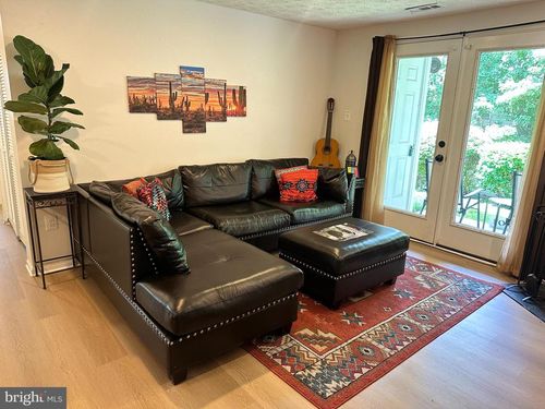 apt-301-3933 Greencastle Rd, Burtonsville, MD, 20866-2115 | Card Image