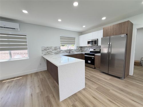 317-311 Sw 27th Ave, Miami, FL, 33135-2901 | Card Image