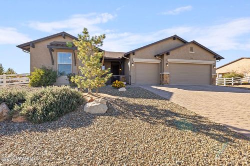 330 Mackenzie Rose Dr, Chino Valley, AZ, 86323-6830 | Card Image